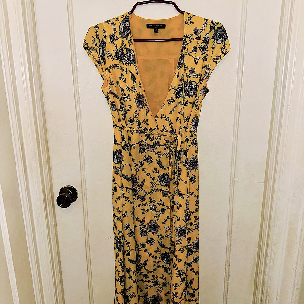 Banana Republic: Floral Summertime Knee Length Wrap Dress